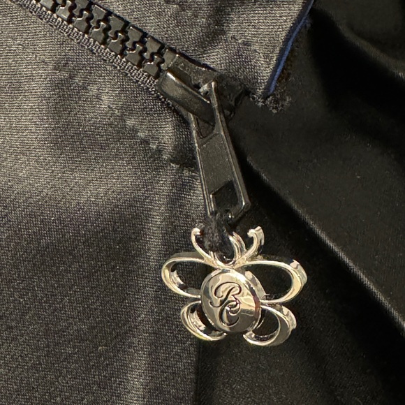 Victorian Passport Pleated Collar - Picture 2 of 8